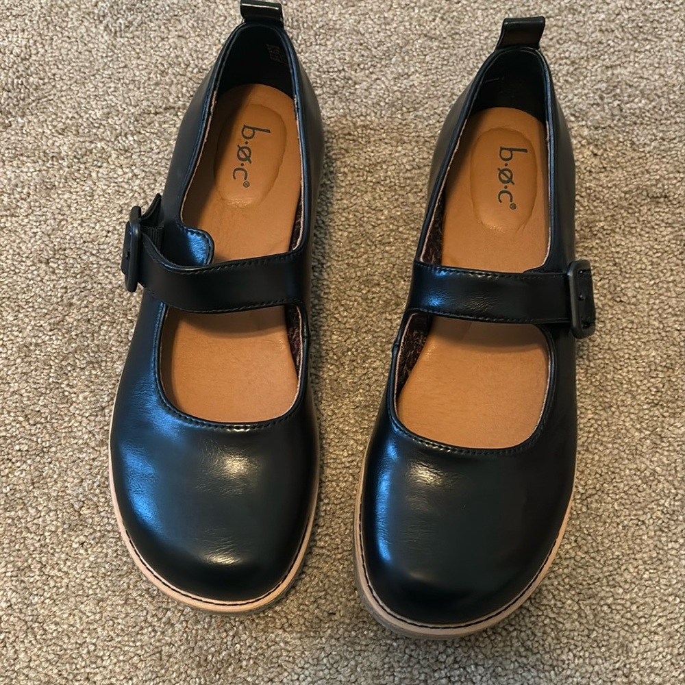 Sz 8.5 B.O.C Mary Jane shoes